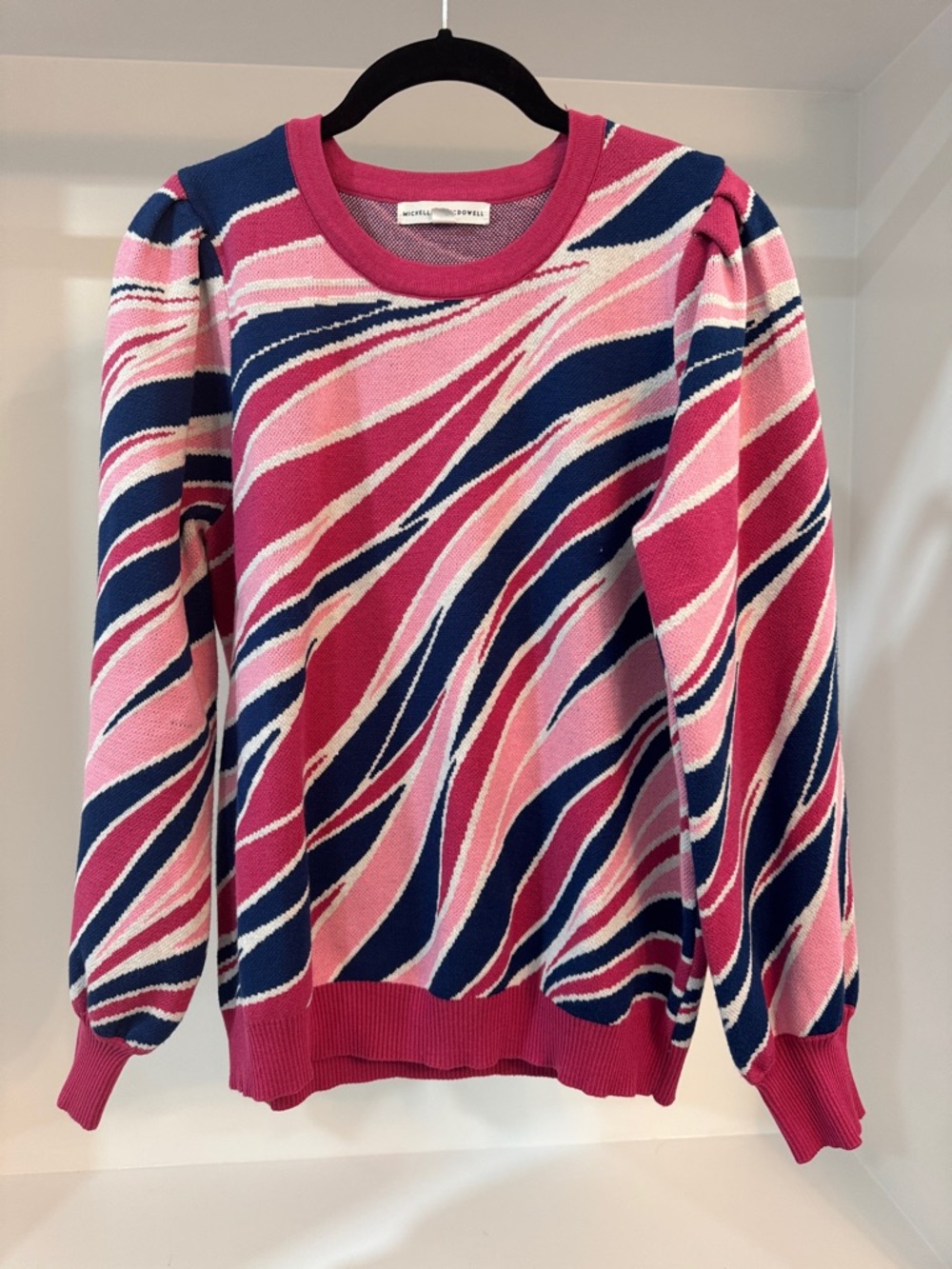 Women's Pink & Navy Wave-Print Sweater